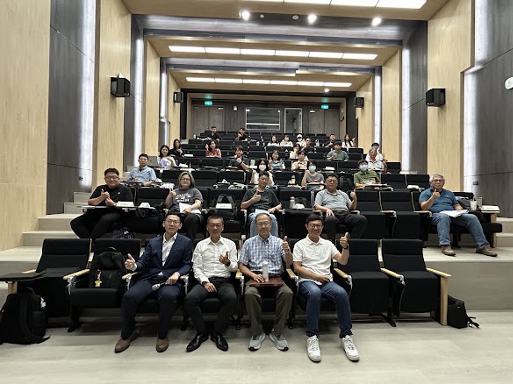 14家企業與供應鏈齊聚輔仁大學,參與全台首班GHG Protocol內部稽核員專班。圖/聖麒科技提供