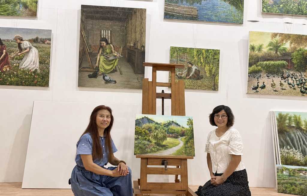 左起山中畫家-鄭羽桑老師、草山石與藝術-林岩衛博士。圖文/草山石與藝術林岩衛博士提供