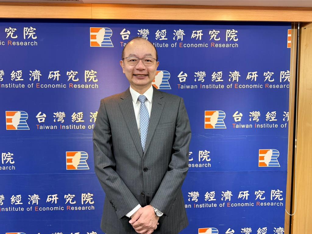 台經院景氣預測中心主任孫明德指出,資金緊張也帶動了央行的神經緊繃。圖/台經院