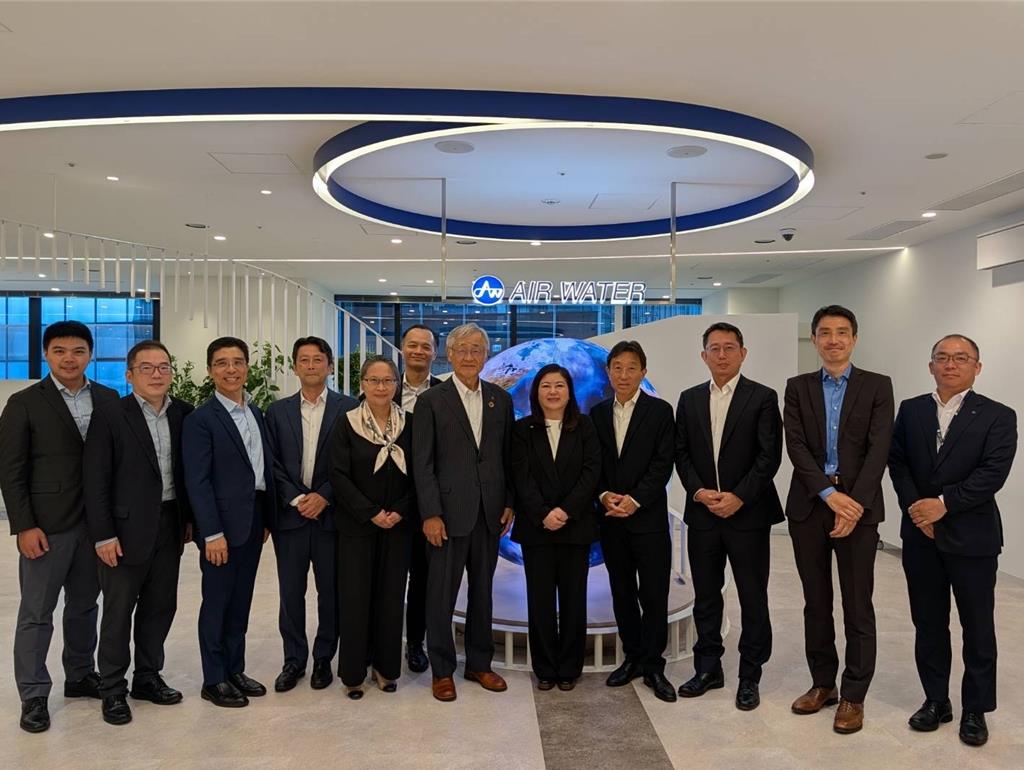 國喬石化與AWI開啟台日企業攜手布局台灣半導體材料產業的新篇章,雙方18日於大阪會面。圖/國喬提供